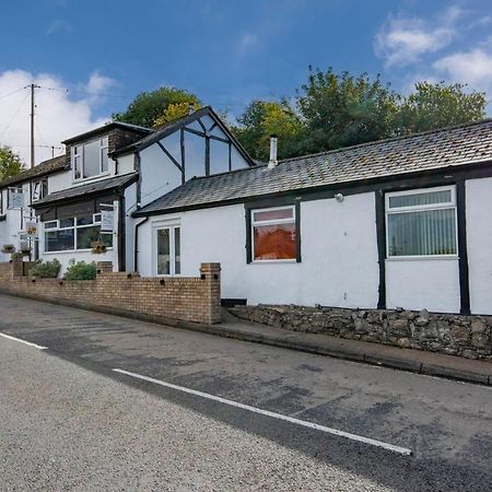 Welsh Row House Lejlighed Llandegla Eksteriør billede